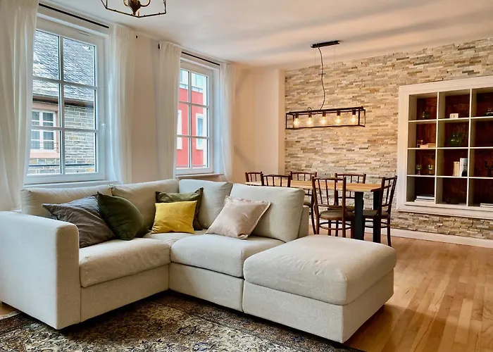 Gruenberg House アパート トラーベン・トラールバッハ